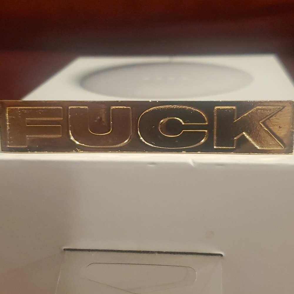 4 Finger Ring "Fuck"